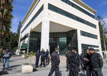 Tunisia police lock doors of legal body, stop staff from entering | News