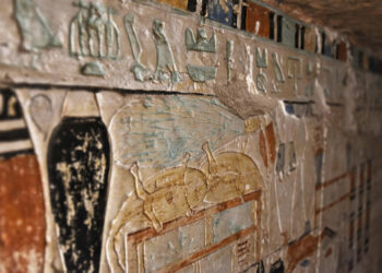 Egypt displays recently discovered ancient tombs in Saqqara – Arab News