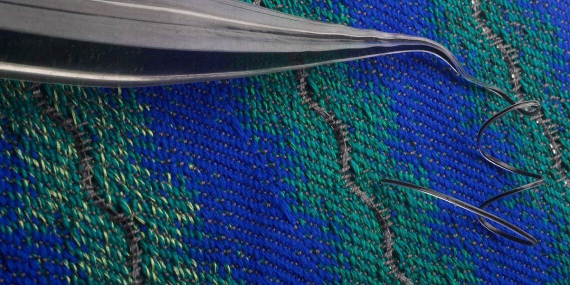 Acoustic Fiber Can Turn Fabrics Into Mics and Speakers