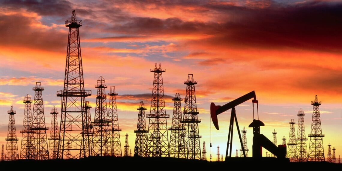 Crude Hits 3-Week High As Libya Shuts Largest Field