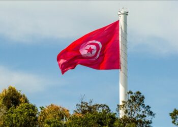 Tunisia to start talks with IMF on economic aid program