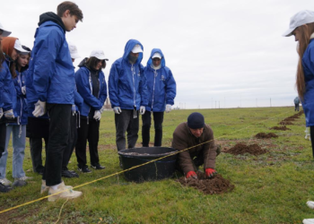 أوتيكو لخدمات المرافئ يزرع ما يزيد عن ٢٠٠٠ شجرة في منطقة تامان