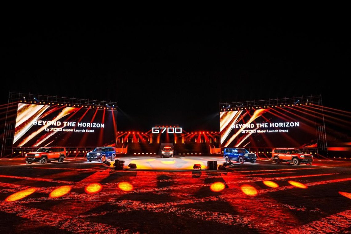 جاتور ج 700 تقوم بظهور عالمي لأول مرة في دبي لإعادة تعريف معايير سيارات الدفع الرباعي الفاخرة.